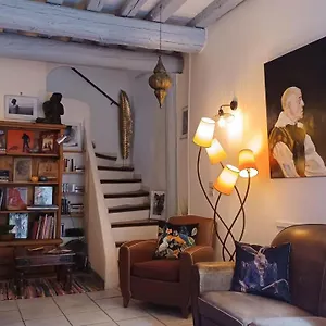 Maison De Charme Avec Cour, Proche Rue Des Teinturiers , Avignon France